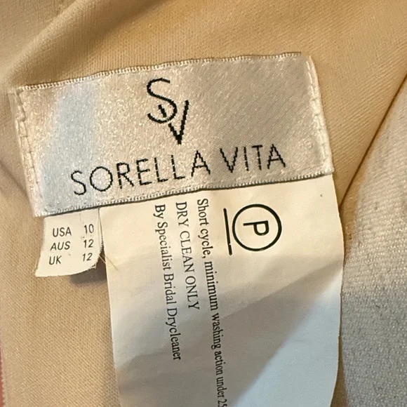 SORELLA VITA Gold Sequin Cap-Sleeve Maxi Gown Sz 10 - Picture 2 of 10